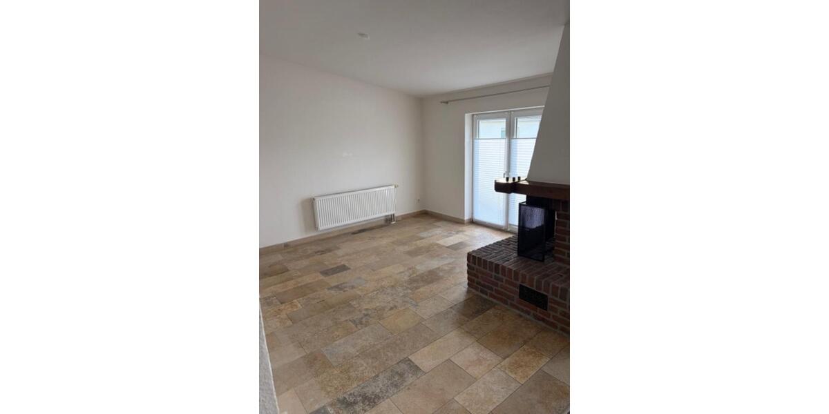 Etagenwohnung Friedeburg - 2 Zimmer, 80 m&sup2;, 656&euro; | Angebot:24689975