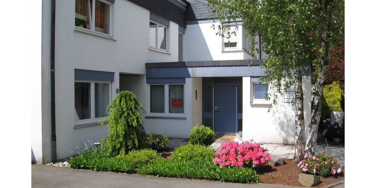Büro Praxis mit Kfz-Stellplätzen in ruhiger Lage von Meinerzhagen - Gewerbeobjekt Meinerzhagen | Angebot:26931435
