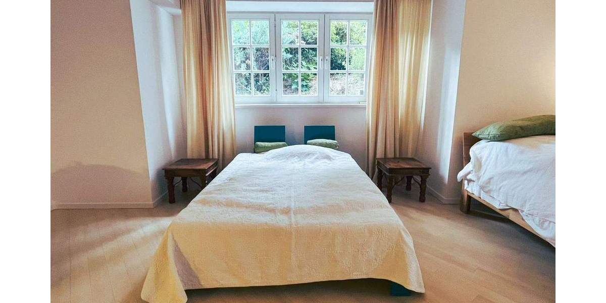 Alsternahes Wohnen im Alsterkamp! Helle möblierte Souterrainwohnung! 2 zimmer