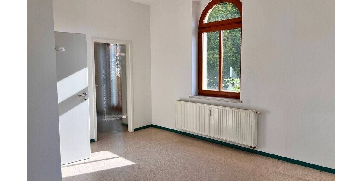 Gewerbeobjekt Netzschkau Dungersgrün - 6 Zimmer, 154 m&sup2;, 787&euro; | Angebot:25688629