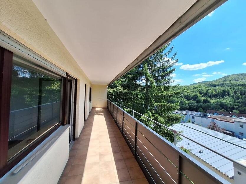 2 ZK TLB mit TG + Spessartblick 70qm + 18 qm Südbalkon 700 €