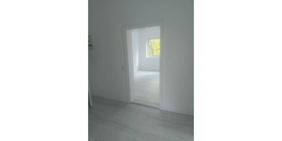 Große 2-Zimmer-Wohnung in zentraler Lage zu vermieten 2 zimmer