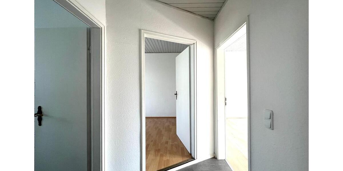 Etagenwohnung Pforzheim Brötzingen - 3.5 Zimmer, 89 m&sup2;, 920&euro; | Angebot:26563727