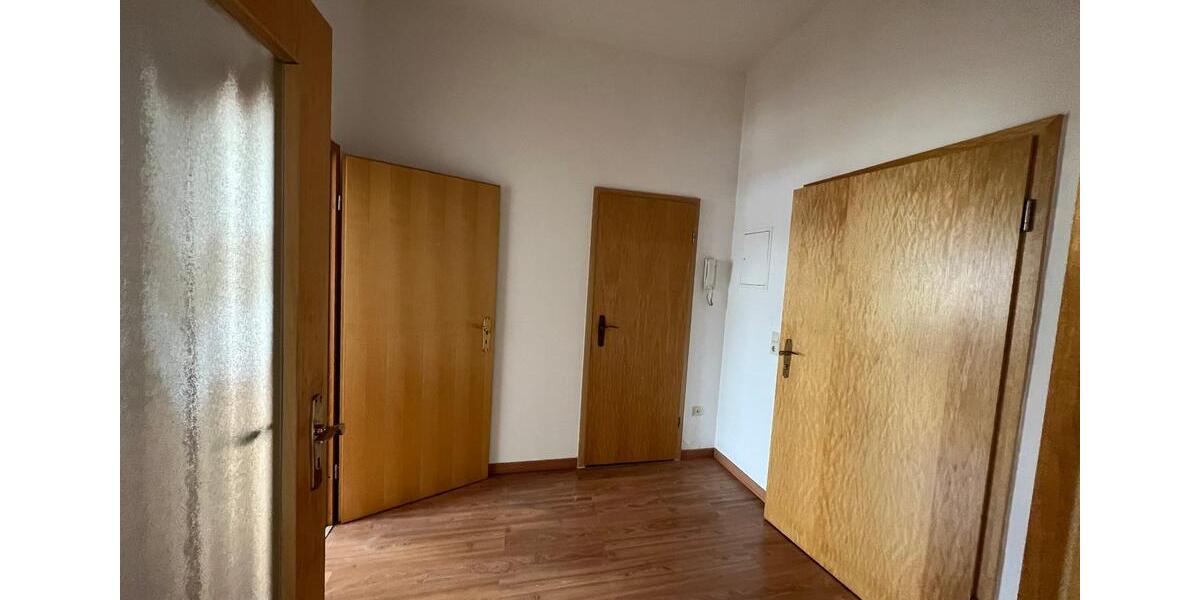 Etagenwohnung Lichtenstein (Sachsen) - 1 Zimmer, 44 m&sup2;, 220&euro; | Angebot:26646088