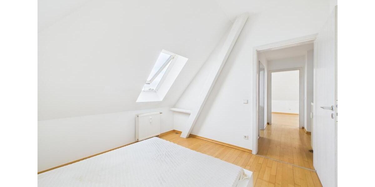 Dachgeschoßwohnung Massing - 3 Zimmer, 79 m&sup2;, 600&euro; | Angebot:22531394