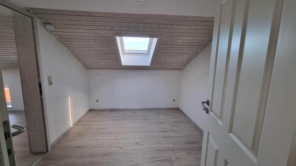Dachgeschoßwohnung Tarp - 2 Zimmer, 68 m&sup2;, 650&euro; | Angebot:24716960