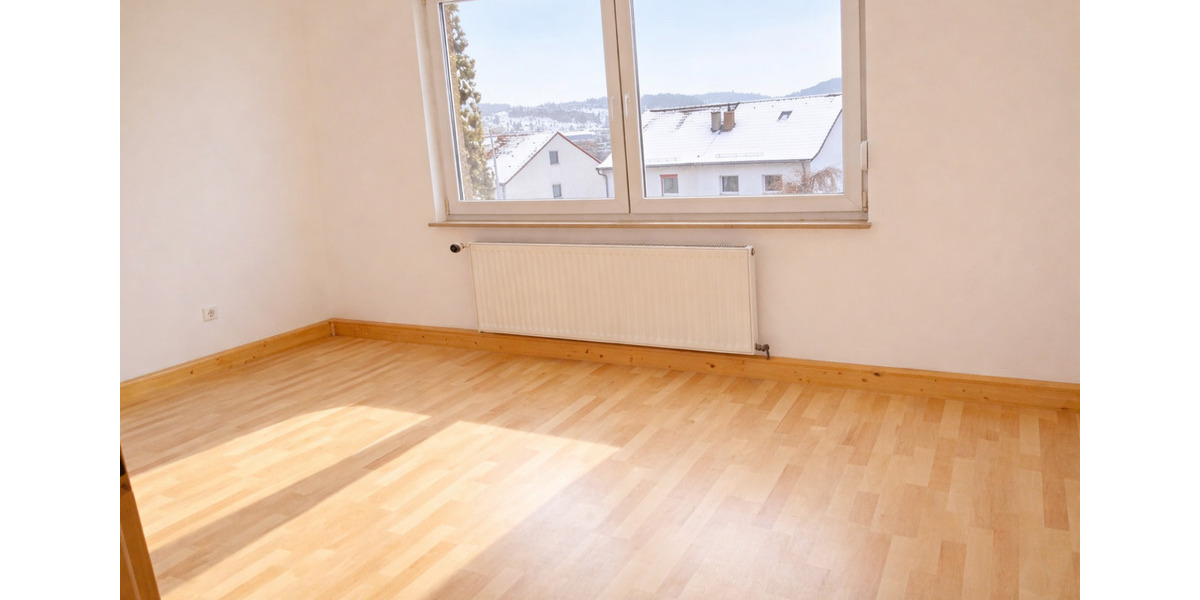 Etagenwohnung Heidenheim an der Brenz Aufhausen - 4 Zimmer, 82 m&sup2;, 1.100&euro; | Angebot:24838083