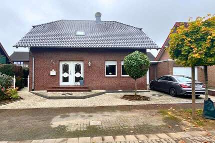 Haus zum Mieten in Bedburg 1.485 € 135 m² 4 zimmer