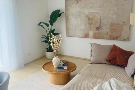 Wohnen auf Zeit Unterföhring - 3 Zimmer, 65 m&sup2;, 180&euro; | Angebot:25993149