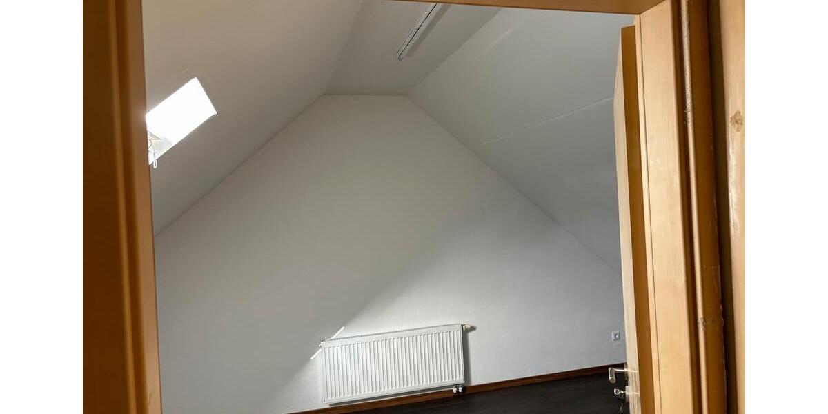 Dachgeschoßwohnung Höpfingen - 2.5 Zimmer, 60 m&sup2;, 600&euro; | Angebot:26525462