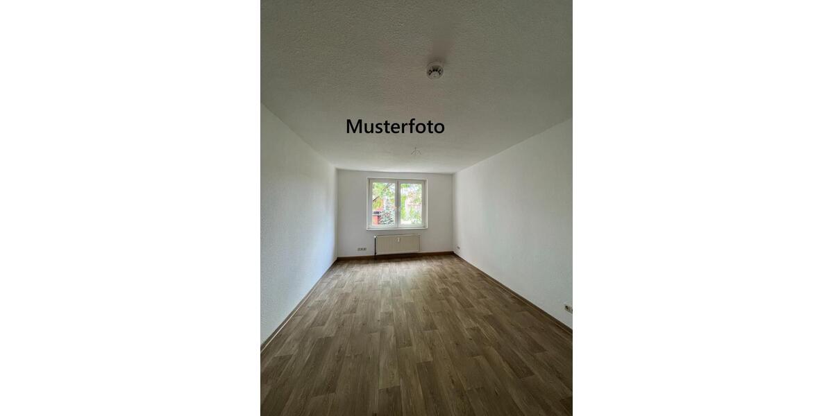 Etagenwohnung Gräfenhainichen - 3 Zimmer, 60 m&sup2;, 425&euro; | Angebot:21607506