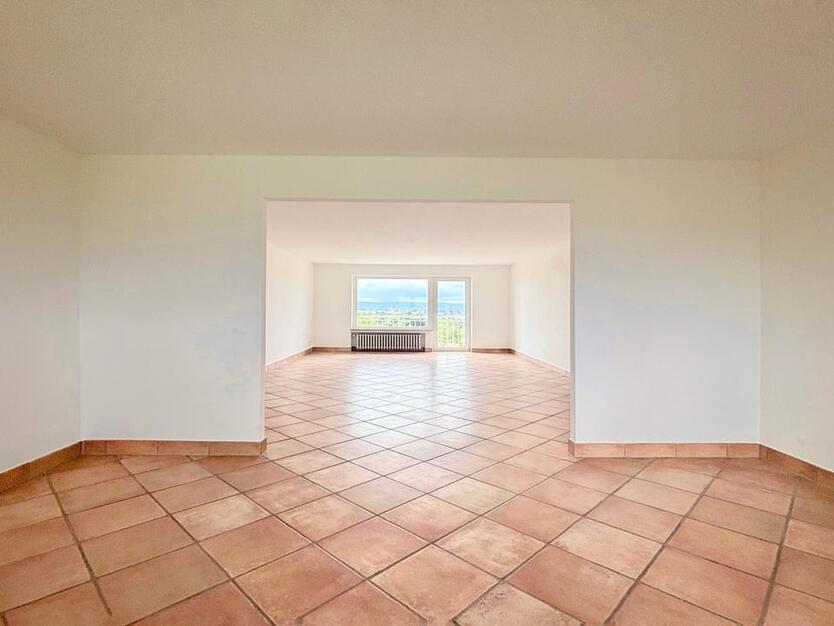 Wohnung MIT FERNSICHT - 3,5 ZKB Balkon Gäste-WC