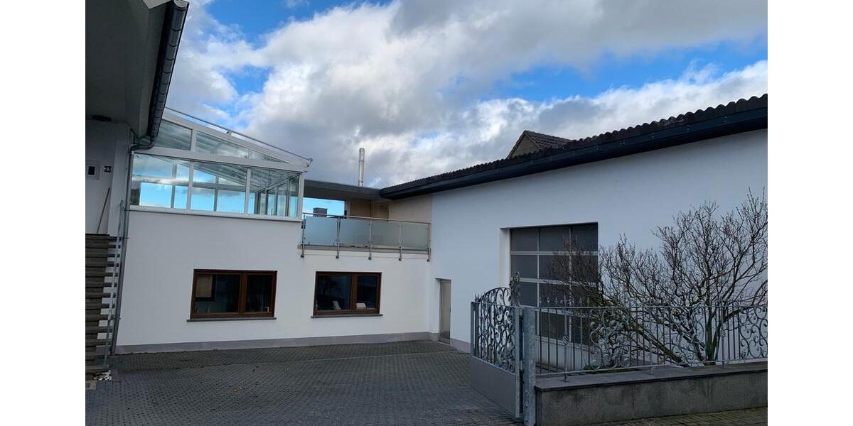 Etagenwohnung Königswinter - 4 Zimmer, 135 m&sup2;, 990&euro; | Angebot:26309168