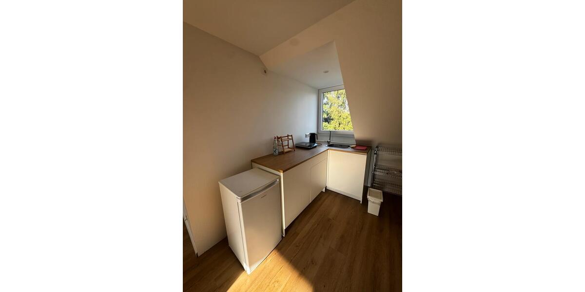 Moderne Dachgeschosswohnung im Duisburger Süden zimmer