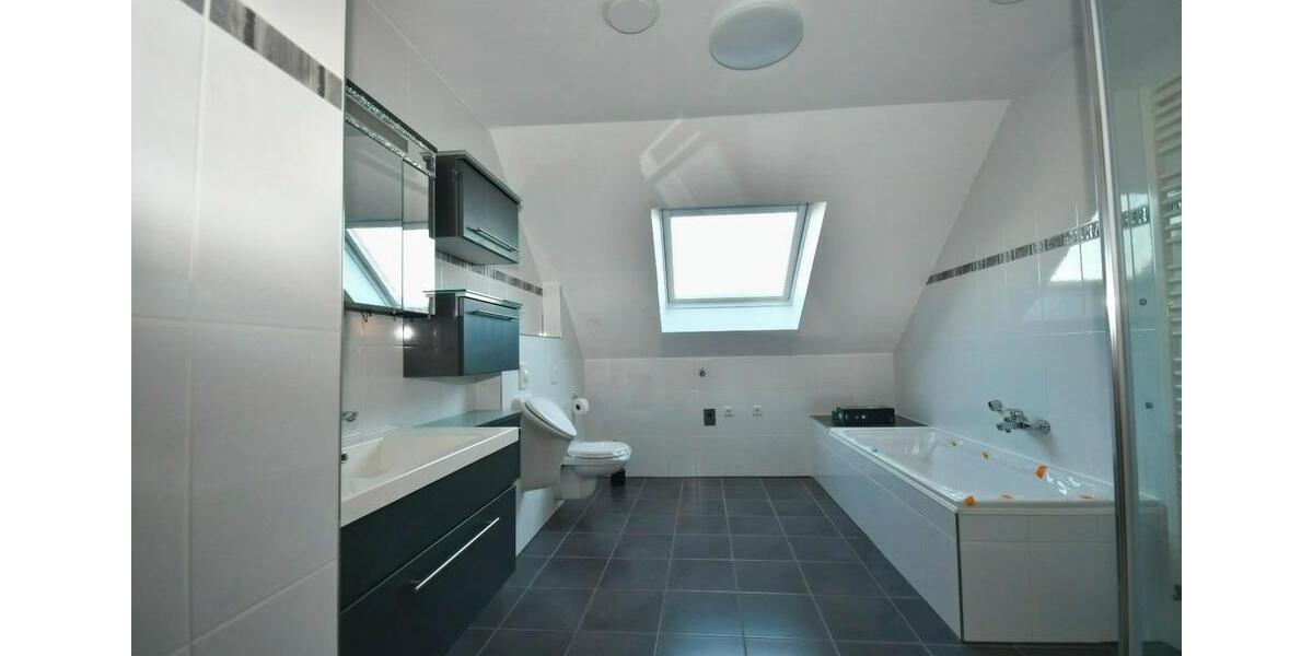 Etagenwohnung Stadtlohn - 5 Zimmer, 125 m&sup2;, 1.269&euro; | Angebot:25807111