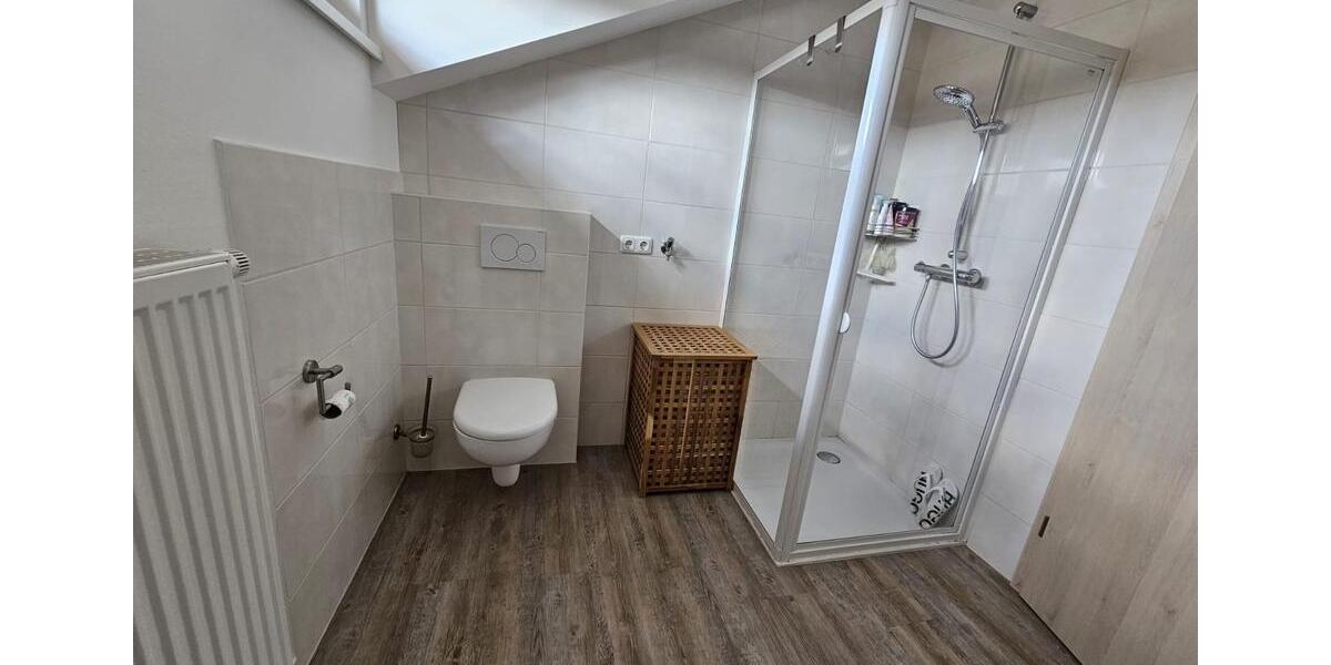 Dachgeschoßwohnung Spiegelau - 2 Zimmer, 65 m&sup2;, 450&euro; | Angebot:26025718