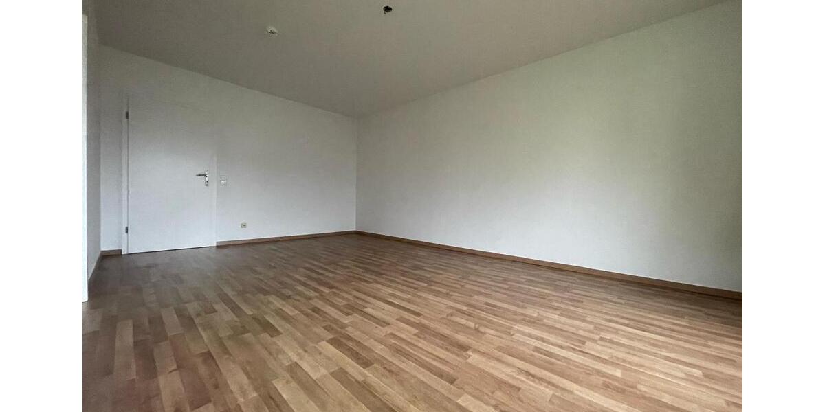 Helle 2 Zimmer EG Wohnung mit Balkon 2 zimmer
