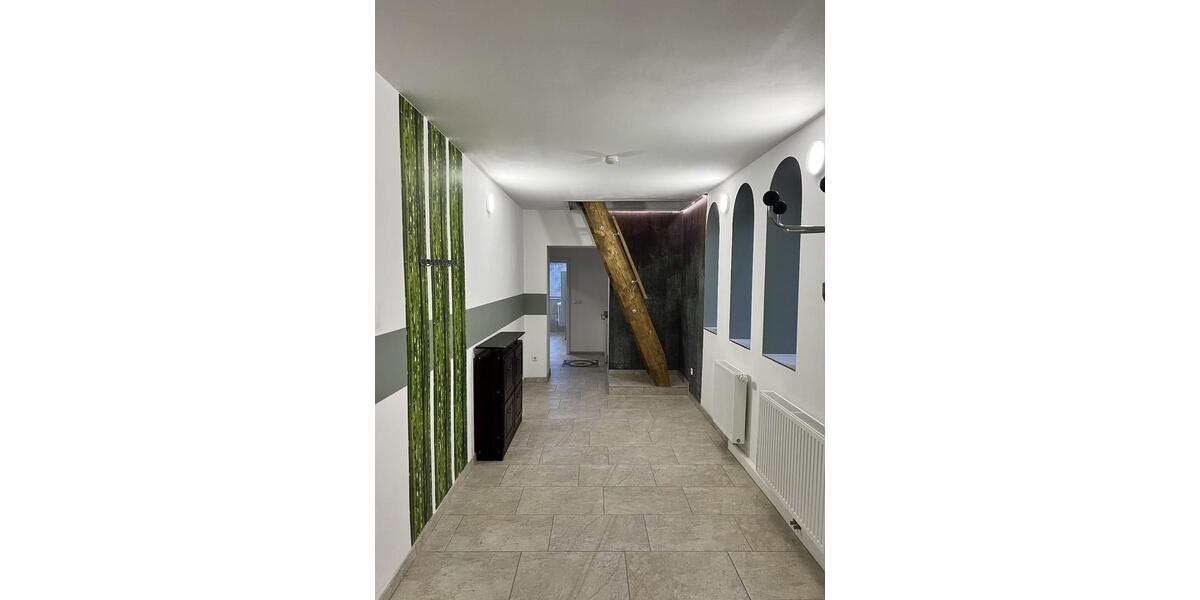 Wohnen auf Zeit Backnang - 3 Zimmer, 180 m&sup2;, 2.770&euro; | Angebot:26210791