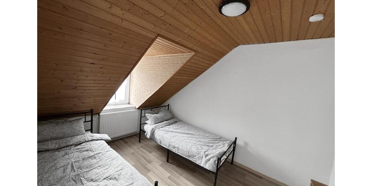 Wohnen auf Zeit Neustadt an der Weinstraße Diedesfeld - 10 Zimmer, 220 m&sup2;, 450&euro; | Angebot:26073720
