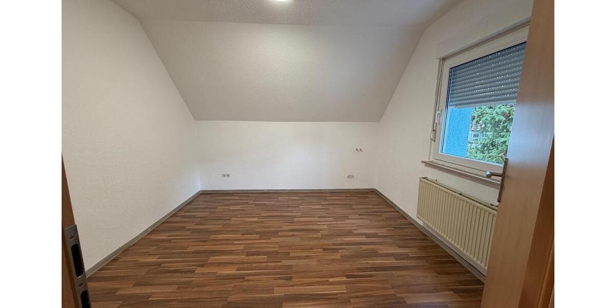 Reihenhaus Breidenbach - 4 Zimmer, 115 m&sup2;, 900&euro; | Angebot:25271960