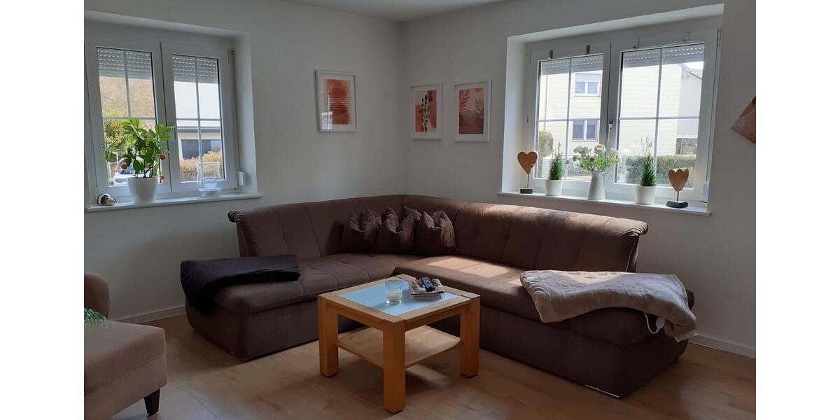 Erdgeschoßwohnung Illertissen - 3 Zimmer, 77 m&sup2;, 820&euro; | Angebot:26272755