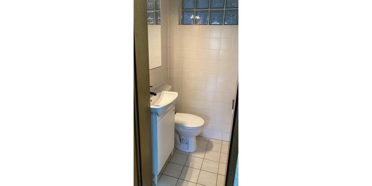 Erdgeschoßwohnung Sulzfeld - 4 Zimmer, 120 m&sup2;, 920&euro; | Angebot:26332231