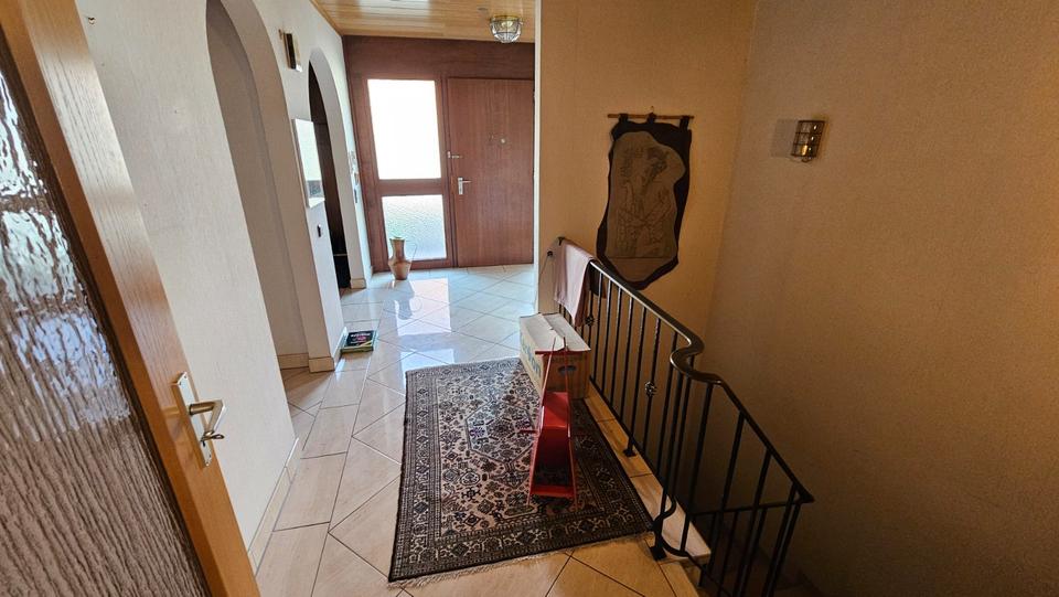 Einfamilienhaus Erlangen Bruck - 7 Zimmer, 140 m&sup2;, 1.850&euro; | Angebot:25895293