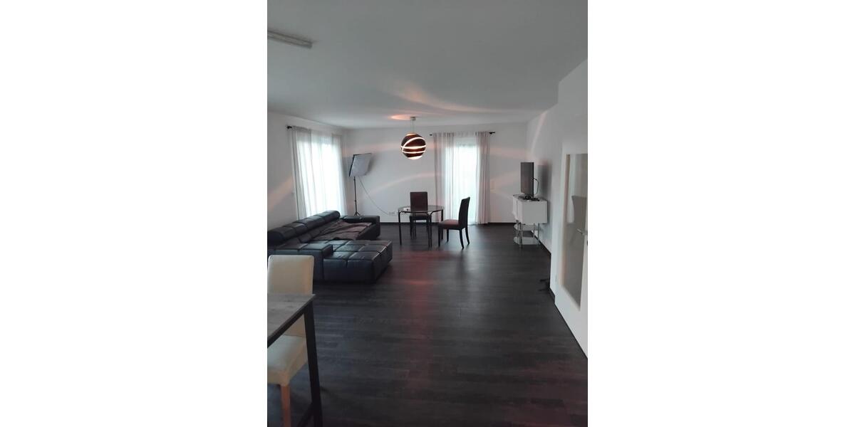 Wohnen auf Zeit Augsburg Pfersee - 1 Zimmer, 16 m&sup2;, 600&euro; | Angebot:26499961