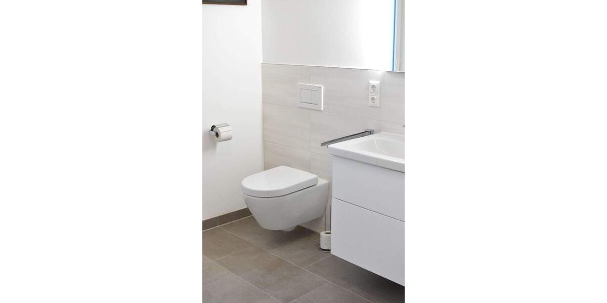 Etagenwohnung Leipzig Leutzsch - 2 Zimmer, 80 m&sup2;, 1.120&euro; | Angebot:24670100