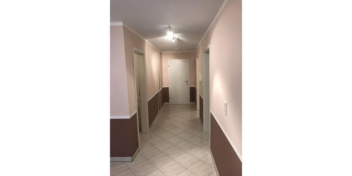 Etagenwohnung Viernheim - 2 Zimmer, 70 m&sup2;, 700&euro; | Angebot:24469262