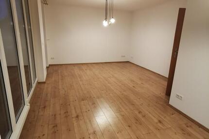 Helle 2-Zimmer Wohnung mit Balkon 68m2 2 zimmer