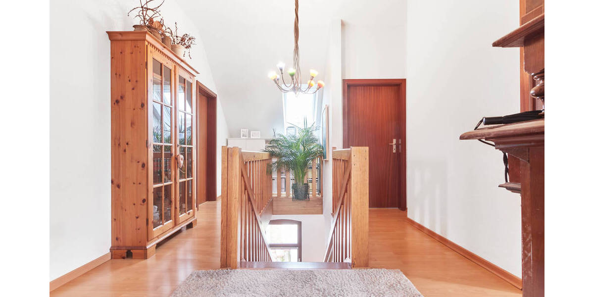 Etagenwohnung Achim - 3 Zimmer, 105 m&sup2;, 1.155&euro; | Angebot:26840765