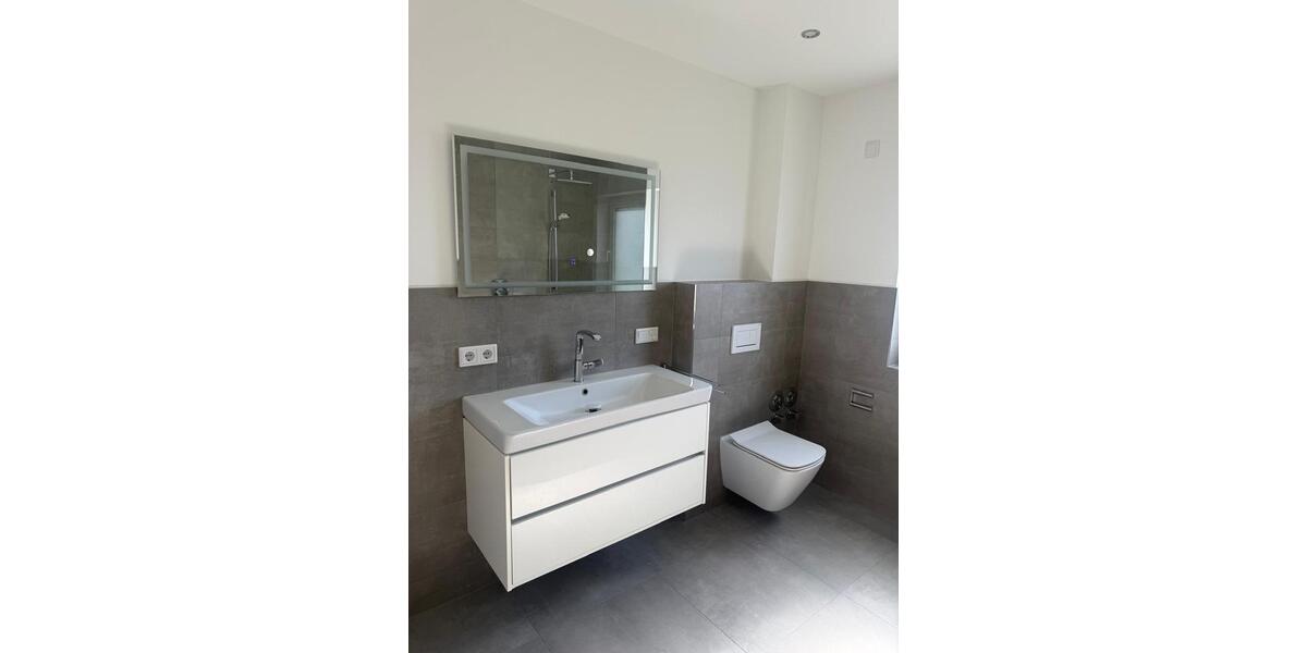 Dachgeschoßwohnung Breuberg - 4 Zimmer, 114 m&sup2;, 1.200&euro; | Angebot:26547089
