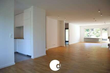 Haus Stuttgart Botnang - 5 Zimmer, 150 m&sup2;, 2.500&euro; | Angebot:26189145
