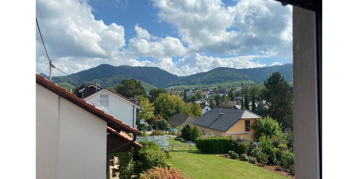 Zimmer Dachgeschosswohnung beste Lage Zell-Weierbach 4 zimmer