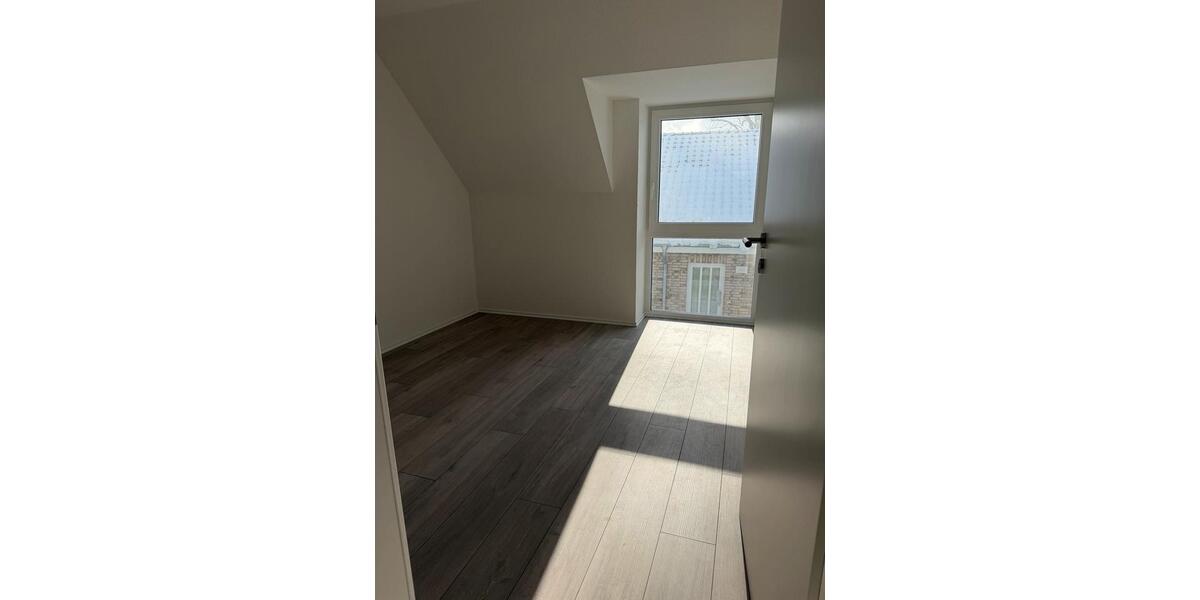 Doppelhaushälfte Wees - 4 Zimmer, 110 m&sup2;, 1.600&euro; | Angebot:25099551