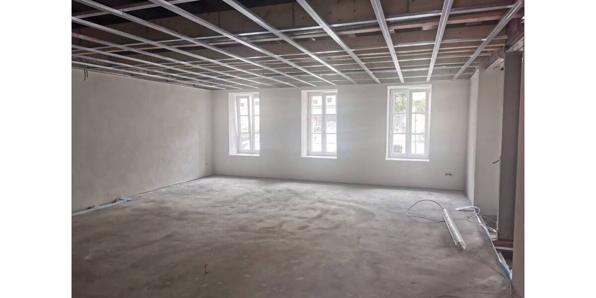 Gewerbeobjekt Pfarrkirchen - 3 Zimmer, 110 m&sup2;, 1.100&euro; | Angebot:24111928