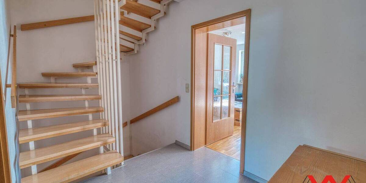 Mehrfamilienhaus, Wohnhaus Ebersberg - 6 Zimmer, 144 m&sup2;, 2.100&euro; | Angebot:26554388