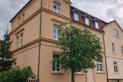 BESICHTIGUNGSTERMIN BITTE TELEFONISCH VEREINBAREN - 3 Raumwohnung mit Küche und BALKON 3 zimmer