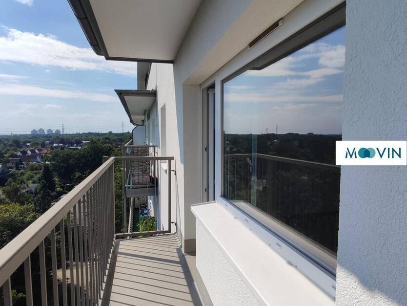 **Wohnen mit Ausblick: Renovierte und großräumige 2-Zi.-Whg. mit Balkon** zimmer