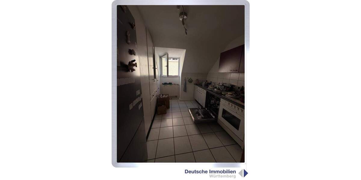 Schöne 3- Zimmer Mietwohnung (DG) in Stuttgart- West 3 zimmer