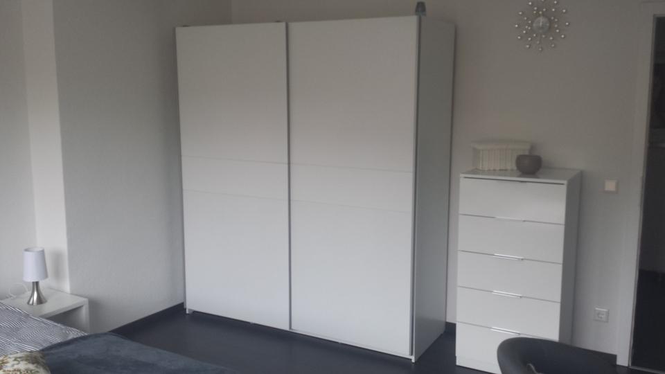 Wohnen auf Zeit Mönchengladbach - 1 Zimmer, 17 m&sup2;, 450&euro; | Angebot:25789744