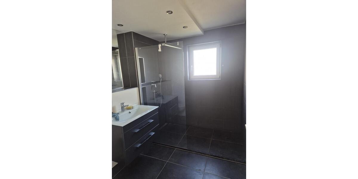 Erdgeschoßwohnung Bergisch Gladbach Gronau - 3 Zimmer, 92 m&sup2;, 1.200&euro; | Angebot:24432105