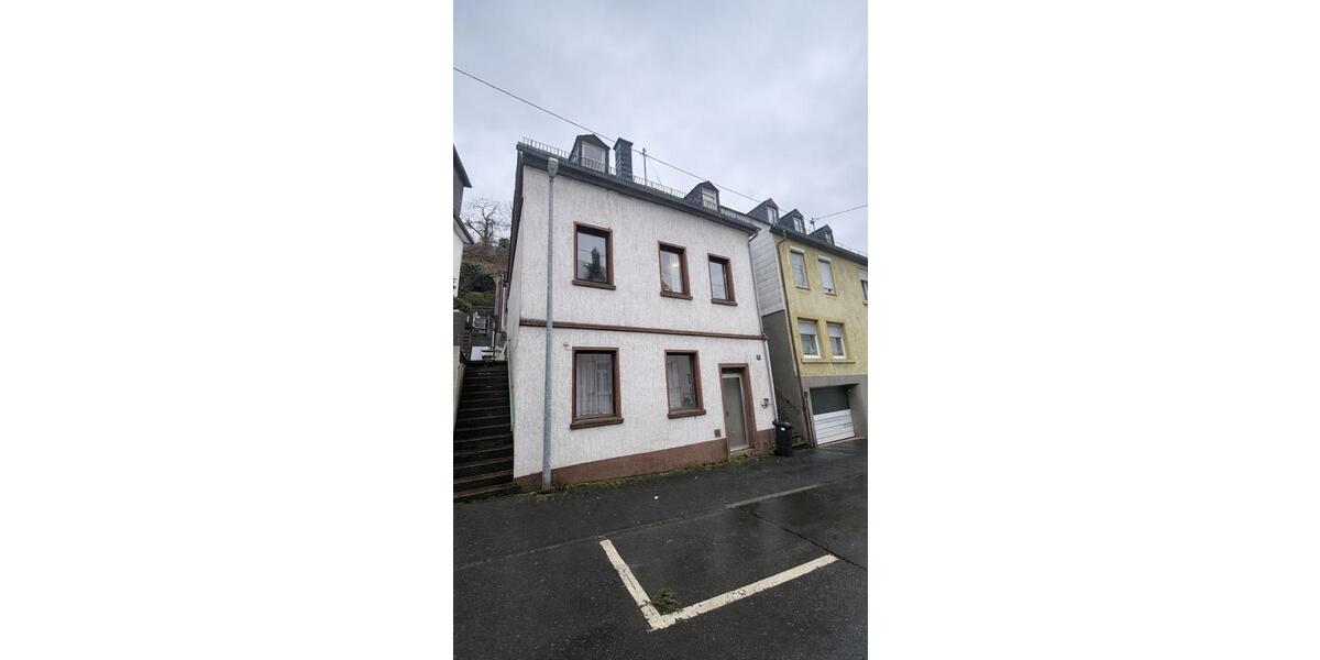 Einfamilienhaus Idar-Oberstein Oberstein - 5 Zimmer, 110 m&sup2;, 900&euro; | Angebot:24748190