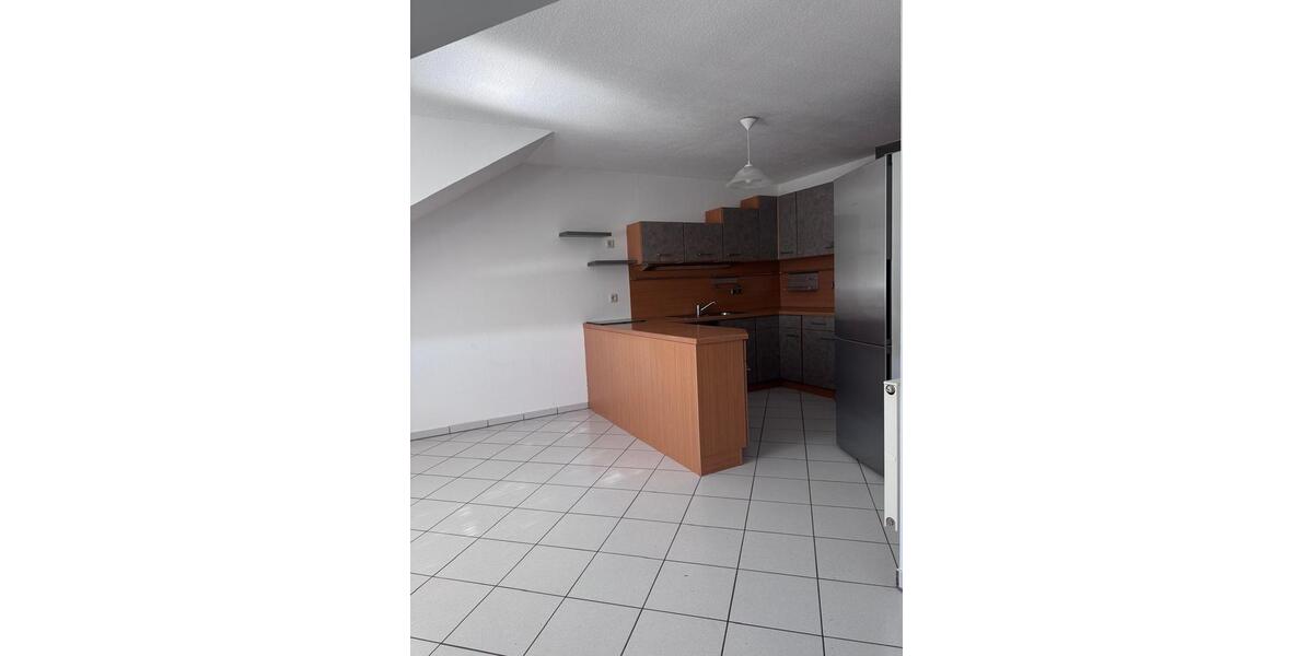 Dachgeschoßwohnung Höpfingen - 3 Zimmer, 83 m&sup2;, 575&euro; | Angebot:24753500