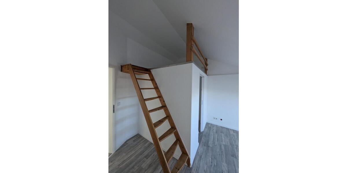 Dachgeschoßwohnung Grebenhain - 2.5 Zimmer, 80 m&sup2;, 550&euro; | Angebot:25894894