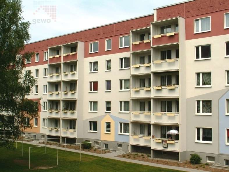 Etagenwohnung Freital Zauckerode - 3 Zimmer, 65 m&sup2;, 411&euro; | Angebot:26838463
