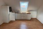 Dachgeschoßwohnung Mengen - 4 Zimmer, 100 m&sup2;, 1.170&euro; | Angebot:26495338