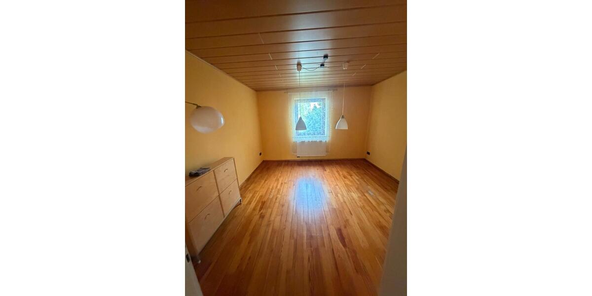 Einfamilienhaus Eggolsheim - 5 Zimmer, 135 m&sup2;, 1.650&euro; | Angebot:26634670