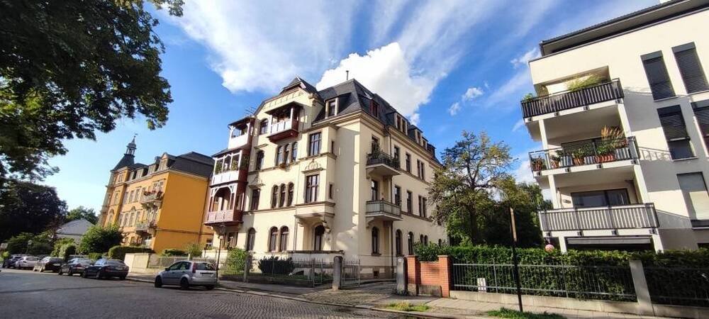 3-Zimmer-Wohnung mit Balkon in Dresden-Striesen!